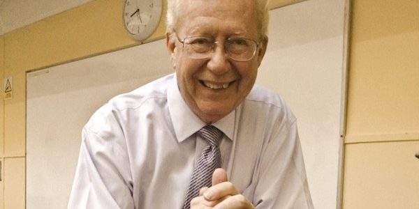 Bioglass Inventor Larry Hench Dies at Age 77